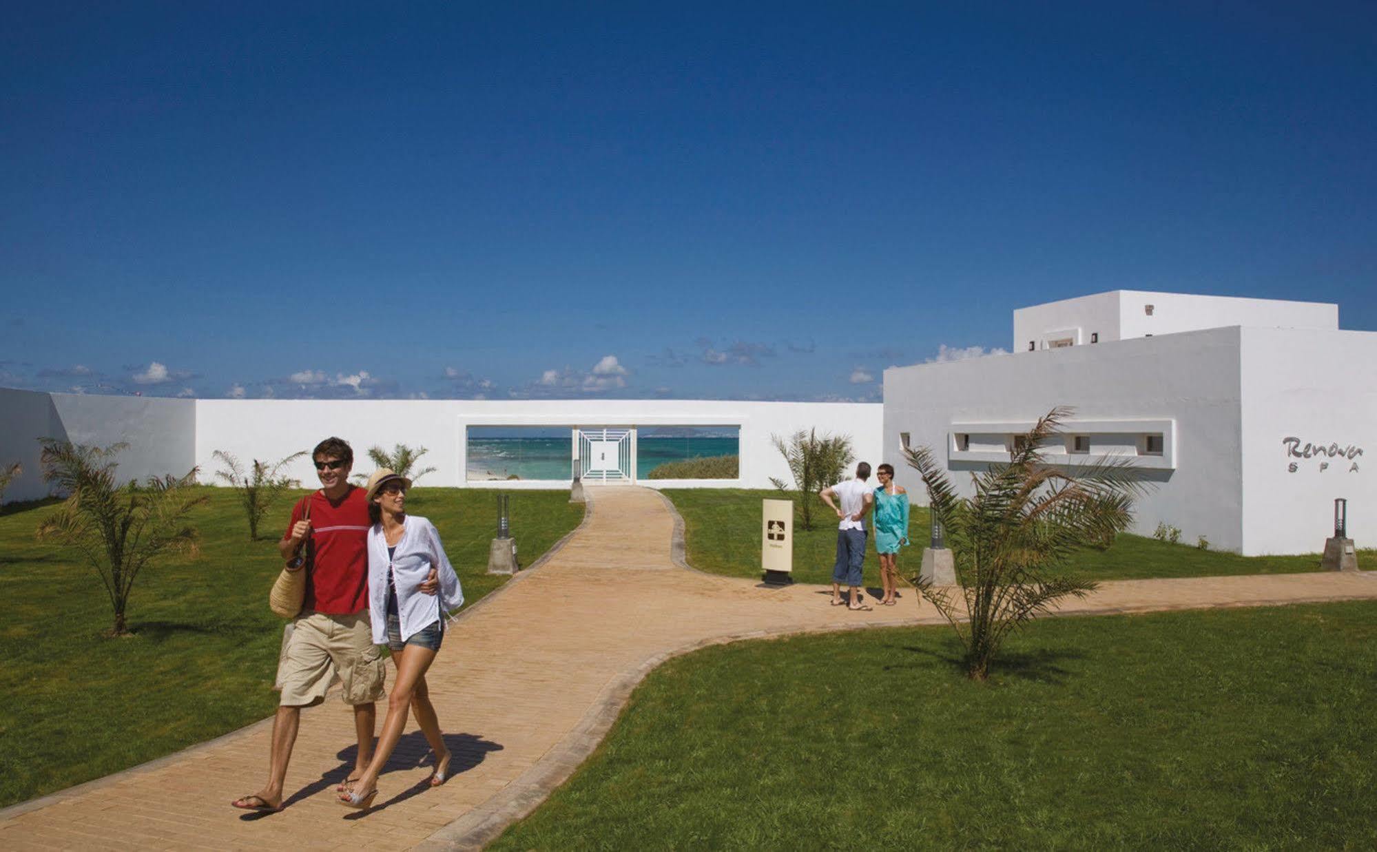 Riu Palace Tres Islas Коралео Екстериор снимка